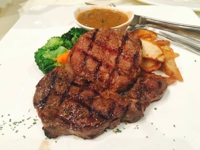 สเต็กเนื้อ