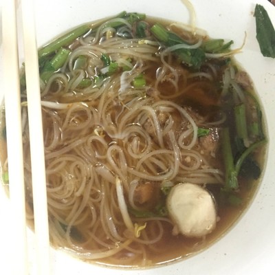 เล็กน้ำหมูตุ๋น