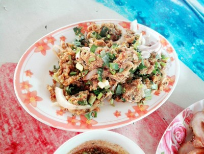 ส้มตำลาบปลาดุก