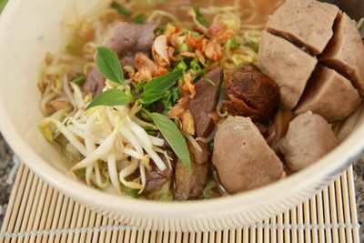 ก๋วยเตี๋ยวกะละมัง โรงพยาบาลมหาราช เชียงใหม่ ก๋วยเตี๋ยวกะละมัง โรงพยาบาลมหาราช เชียงใหม่