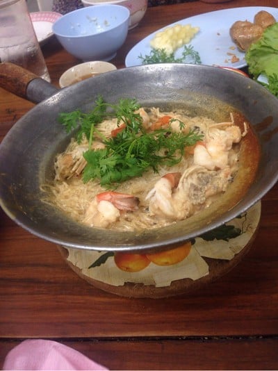 กุ้งอบวุ้นเส้น