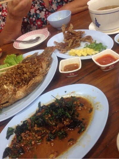 เป็ดพะโล้, ไข่เยี่ยมม้ากระเพรากรอบ