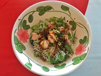 เมนูของร้าน ก๋วยเตี๋ยวเรือลุงทองคำ