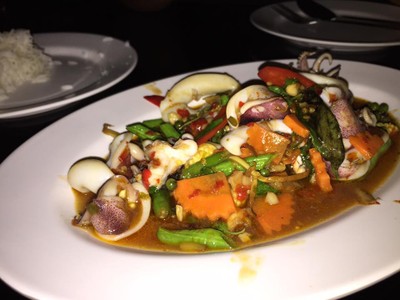 หมึกผัดขี้เมา