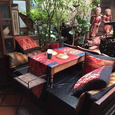 เฮือนเพ็ญ