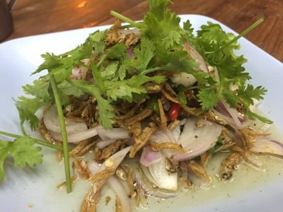 ยำปลาข้าวสาร