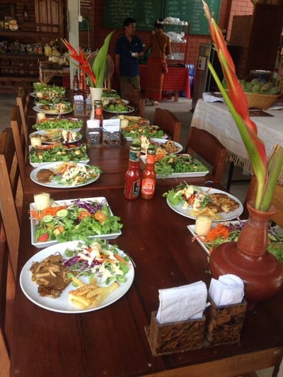 สเต็กและสลัด