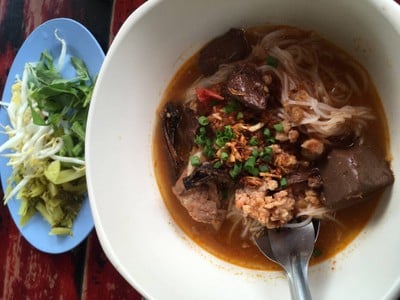 ขนมจีนบ้านคุณย่า สนามบินน้ำ