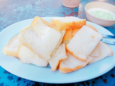 ขนมปังสังขยา นมสด ขนมปังสังขยา นมสด