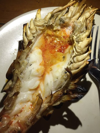 กุ้งแม่น้ำเผา 4 ตัวโล 1800 บาท