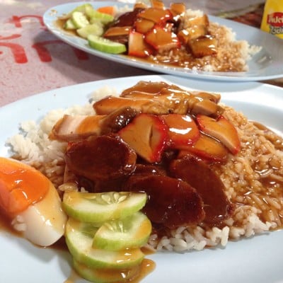 ข้าวหมูแดงสีลม