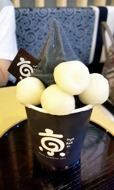 Sumi cup