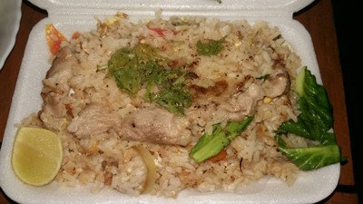 ข้าวผัดหมูจานใหญ่ 130฿