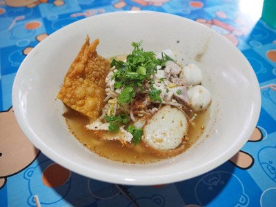 หมี่เหลืองต้มยำ