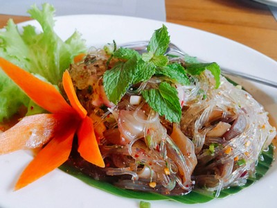 ลาบวุ้นเส้นแซ้บ