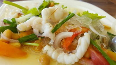 ยำวุ้นเส้น รวมมิตร