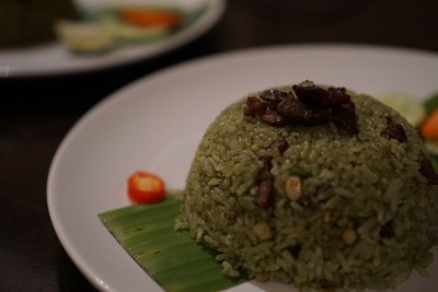 ข้าวผัดมรกต