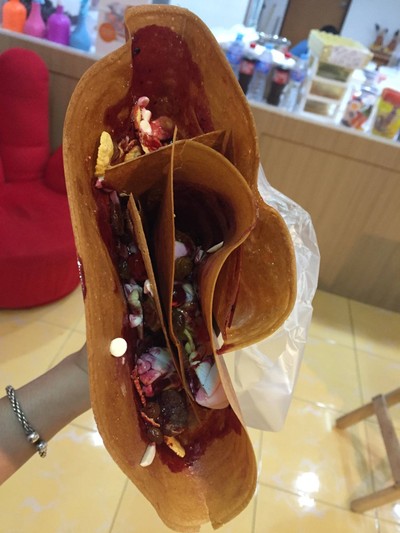 อาหาร หรือ เครื่องดื่ม