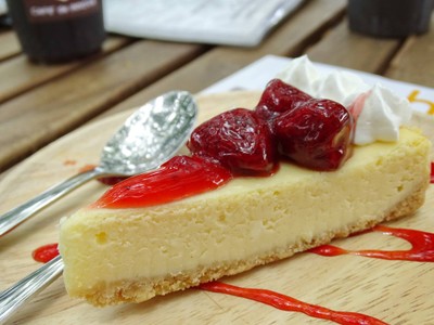 STRAWBERRY CHEESE CAKE