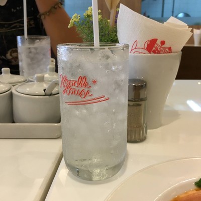 น้ำดื่ม