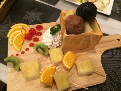 HONEY TOAST