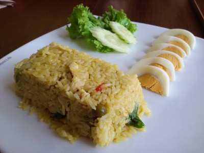 ข้าวแกงเขียวหวานไก่