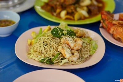 เมนูของร้าน อี๊ด กุ้งเผาคลองมอญ