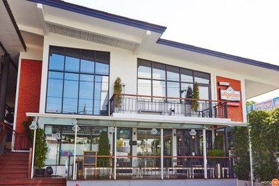 หน้าร้าน ต้นเครื่อง สุขุมวิท 49