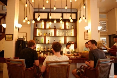 ต้มยำกุ้ง ถนนข้าวสาร