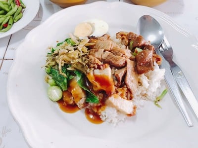 ขาหมูโบราณ (Kha Moo Boran) ขาหมูโบราณ (Kha Moo Boran)
