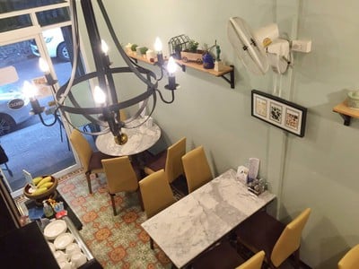 บรรยากาศ Home Cafe Tha Tien