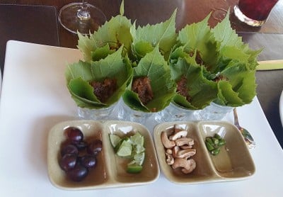 เมี่ยงใบองุ่นสูตรโบราณ