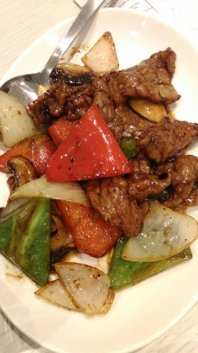 เนื้อผัดพริกไทยดำ