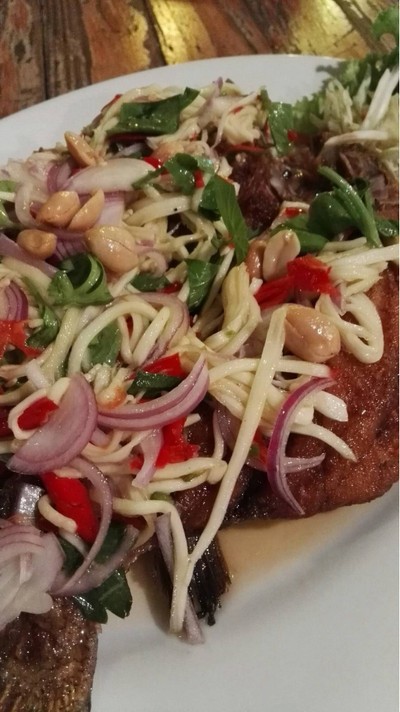 ปลากะพงทอดน้ำปลา