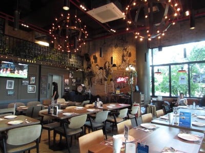 7th Street bar&bistro เมกา บางนา