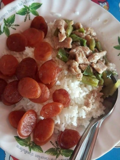 ป้าคำ ข้าวแกงหน้าเภอท่าใหม่ (ป้าคำ) ป้าคำ ข้าวแกงหน้าเภอท่าใหม่ (ป้าคำ)