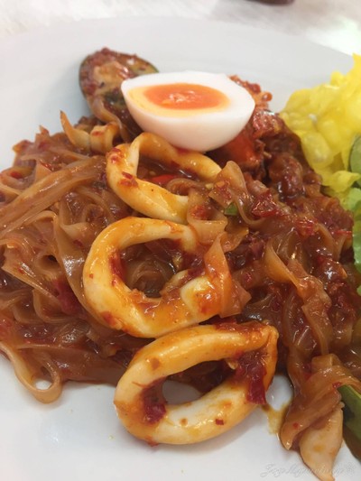 ยำเล็บมือนาง