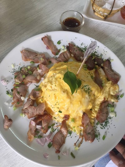 ไข่ข้นหน้าหมูย่าง