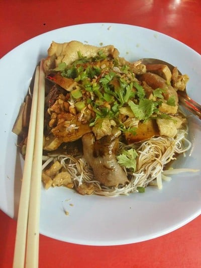 ก๋วยเตี๋ยวหลอดเซี่ยงไฮ้ (ร้านเฮียหลอ)