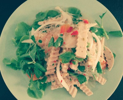 ยำวุ้นเส้นหมูยอ