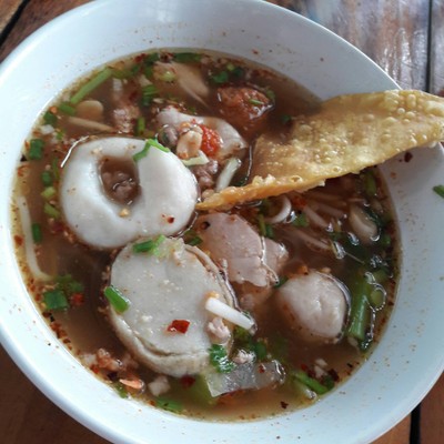 ก๋วยเตี๋ยวหมูต้มยำ