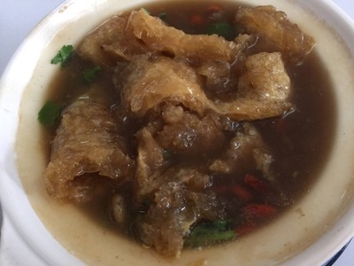 กระเพาะปลาน้ำแดง