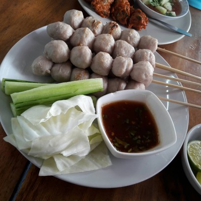 อาหาร หรือ เครื่องดื่ม