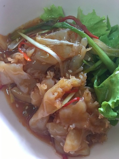 แมงกะพรุนผัดน้ำมันงา