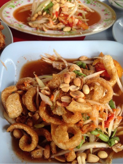 ส้มตำขวัญข้าว