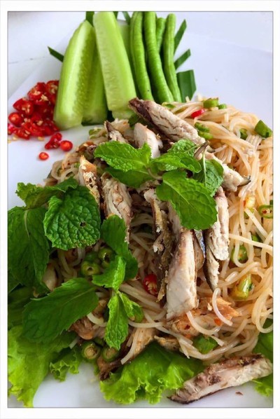 ยำขนมจีนปลาทูทอด