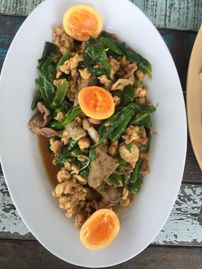 คุณต๋อง ไก่หุบบอน