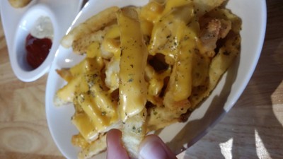 เฟรนฟรายเชดด้าชีสเยิ้ม