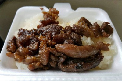 ข้าวเหนียวหมูทอดแม่วัล ข้าวเหนียวหมูทอดแม่วัล