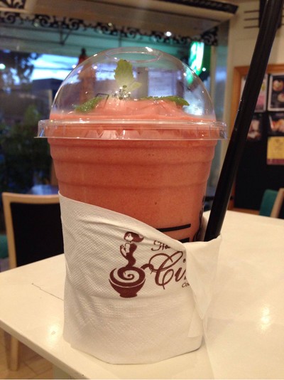 Strawberry smoothies